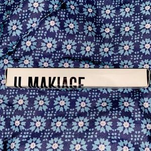 IL Makiage Black Card Liquid Eyeliner Waterproof Nib